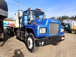 MACK R686 ROLLBACK TRUCK, 56k+ mi,  350 MACK, 5 SPEED, LEDWELL 24' ROLLBACK