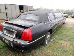 2003 LINCOLN TOWNCAR LIMO CAR,  V8 GAS, AUTO, PS, AC, DOES NOT RUN, S# 6213