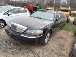 2003 LINCOLN TOWNCAR LIMO CAR,  V8 GAS, AUTO, PS, AC, DOES NOT RUN, S# 6213