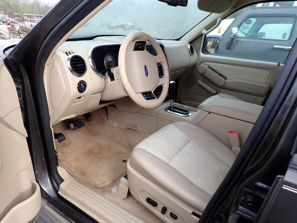 2006 FORD EXPLORER SUV, 154,000+ mi,  EDDIE BAUER EDITION, 4 X 4, V6, AUTOM