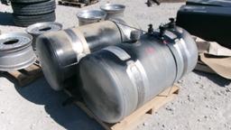 LOT OF ALUMINUM HYD TANKS,  (2), AS IS WHERE IS