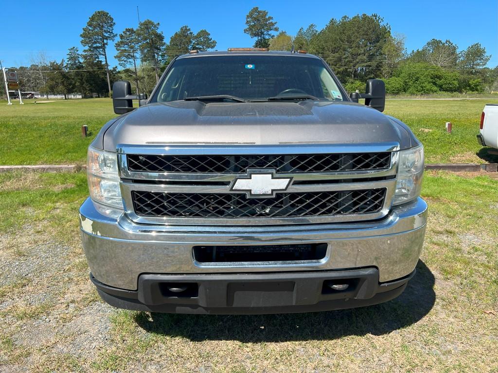 2013 CHEVROLET SILVERADO 3500 HD TRUCK, 355,340 Miles,  CREW CAB, 4X4, DURA