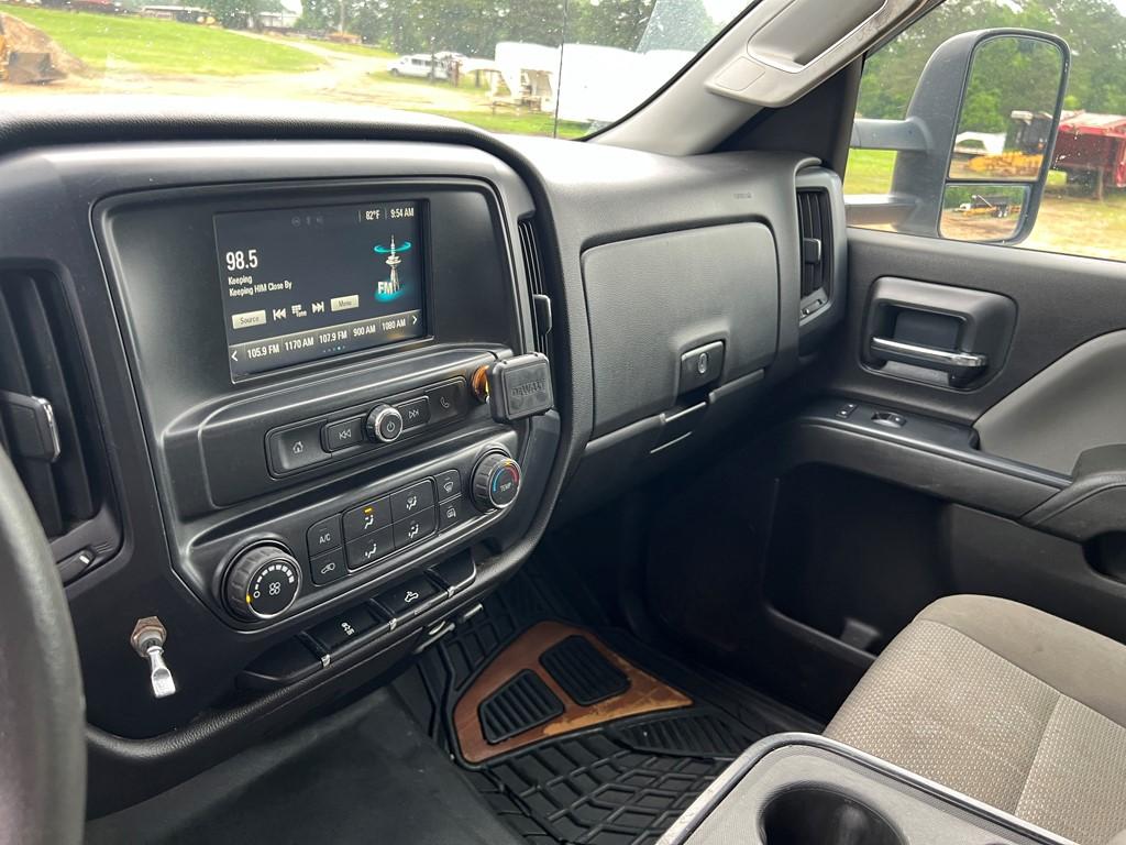 2016 CHEVROLET 2500 HD TRUCK, 364,776 miles  CREW CAB PICKUP, 4WD, 6.0L GAS