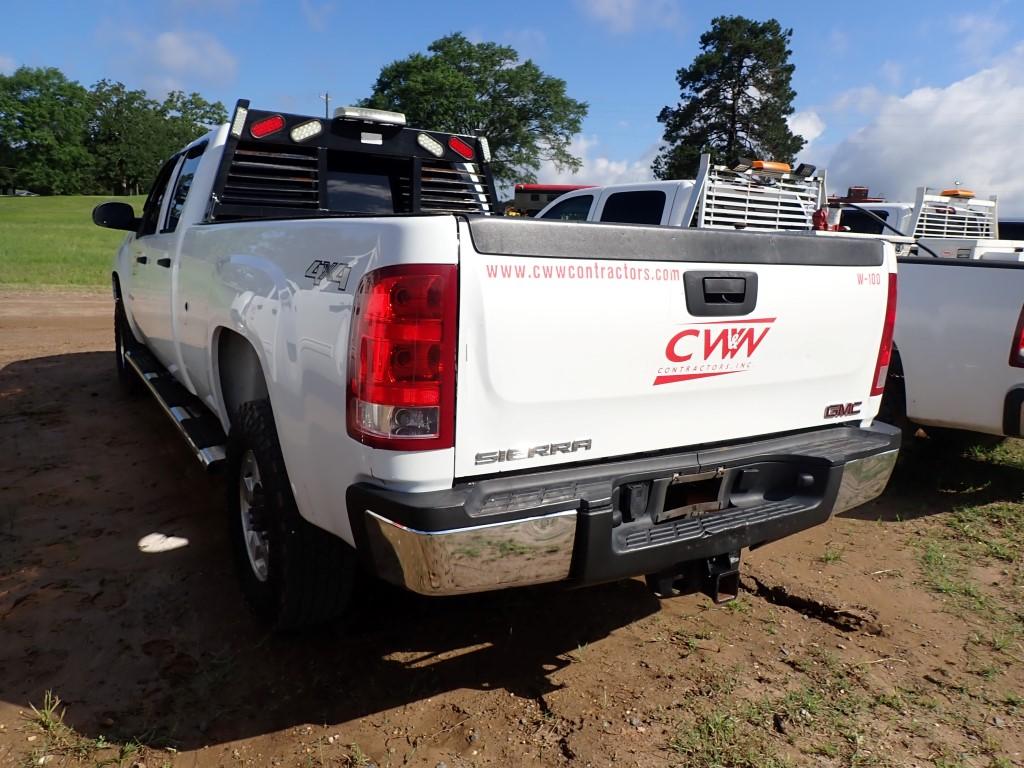 2013 GMC 2500 HD TRUCK, Approx 268,000 Miles,  CREW CAB, 2WD, 6.0L GAS, S#