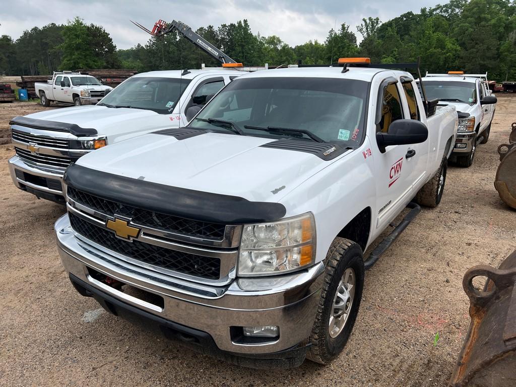 2011 CHEVROLET 2500 HD TRUCK, 356,991 Miles,  EXT CAB, 4X4, 6.0L GAS, S# 1G