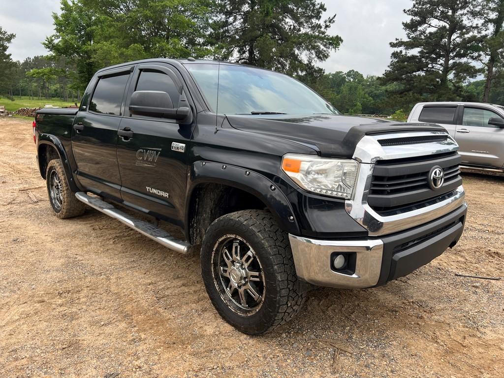 2015 TOYOTA TUNDRA CREWMAX TRUCK, 405,669 Miles,  2WD, 5.7L GAS, AUTO, PS,