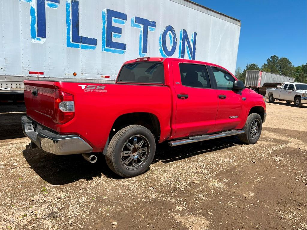 2014 TOYOTA TUNDRA CREWMAX TRUCK,  4-DOOR, 2WD, 5.7L GAS (NEEDS REPAIR), AU