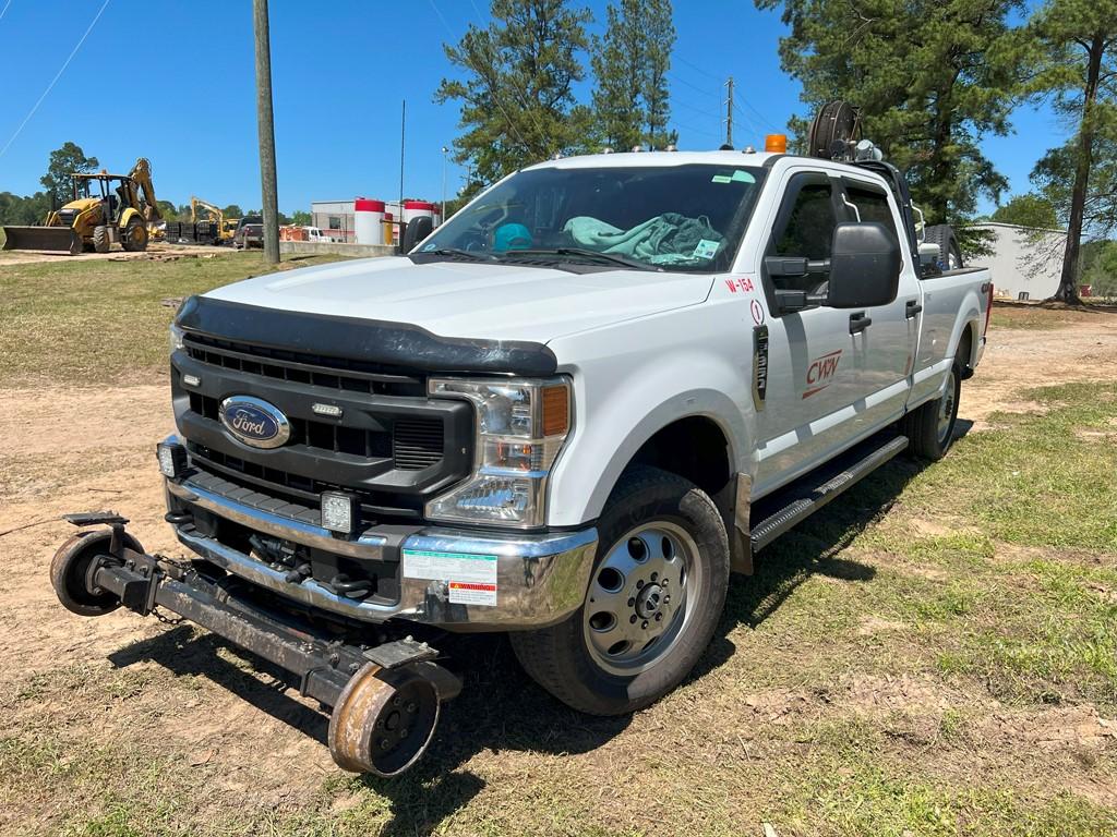 2021 FORD F350XL TRUCK, 75,339 Miles,  HIRAIL, CREW CAB, 4X4, GAS, AUTO, PW