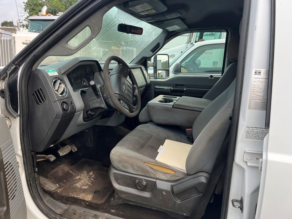 2012 FORD F550 SUPER DUTY WORK BED TRUCK, 223,694 Miles,  CREW CAB, HIRAIL