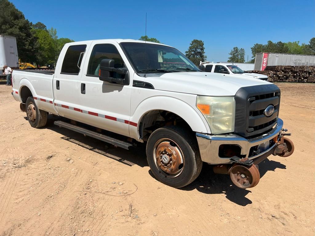 2011 FORD F350 TRUCK, 359,773 Miles  HIRAIL, CREW CAB, 4X4, 6.2L GAS, AUTO,