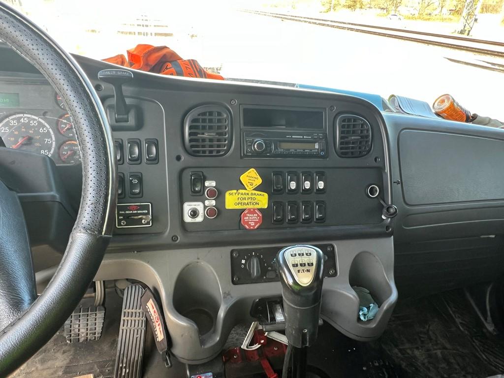 2016 FREIGHTLINER 108SD WELDING TRUCK, 124,925 Miles,  CUMMINS 300, 10 SPEE