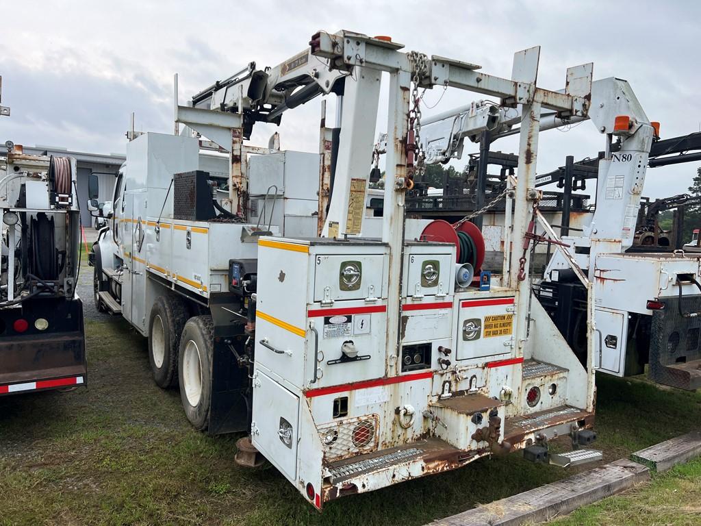 2012 FREIGHTLINER BRIDGE TRUCK, 38,451 miles,  HYRAIL, CUMMINS ISC DIESEL,