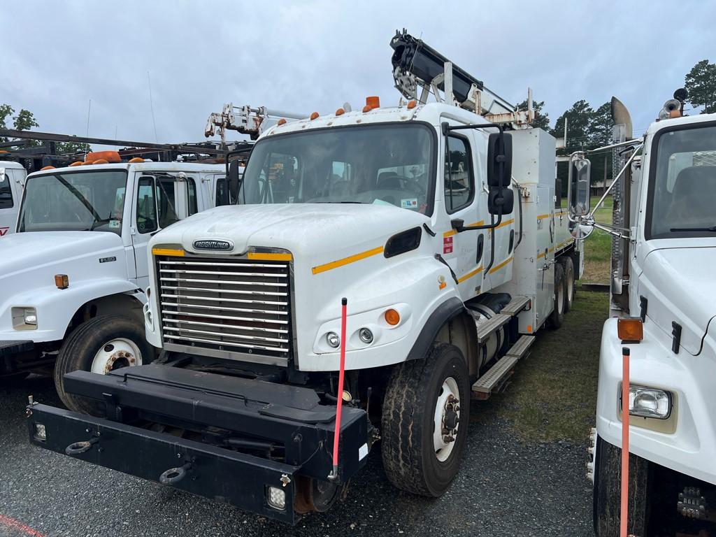 2012 FREIGHTLINER BRIDGE TRUCK, 38,451 miles,  HYRAIL, CUMMINS ISC DIESEL,