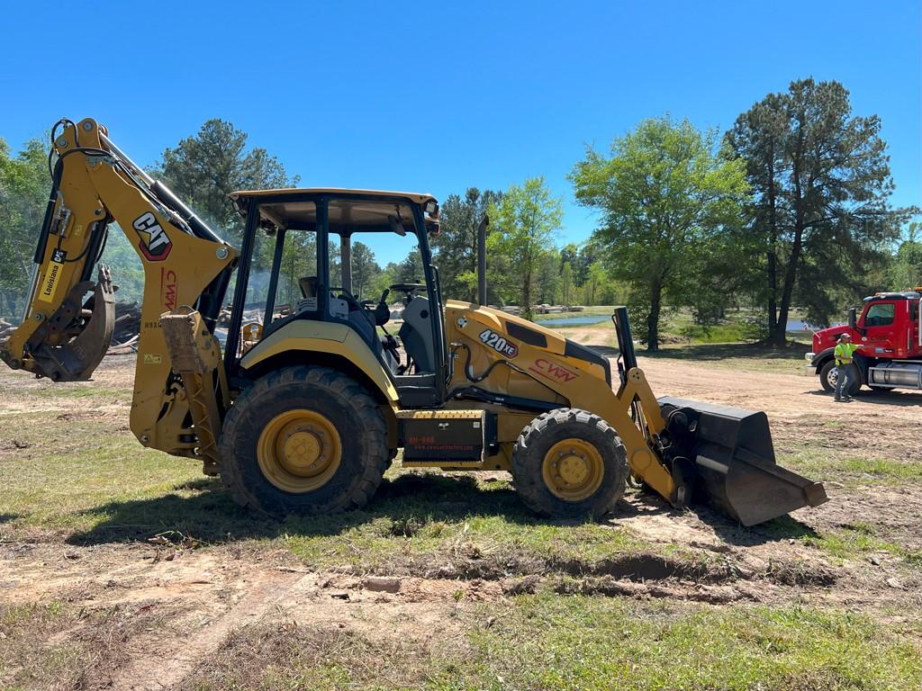 2021 CATERPILLAR 420XE-IT BACKHOE, 1430 hrs  STANDARD HOE WITH AUX HYDRAULI