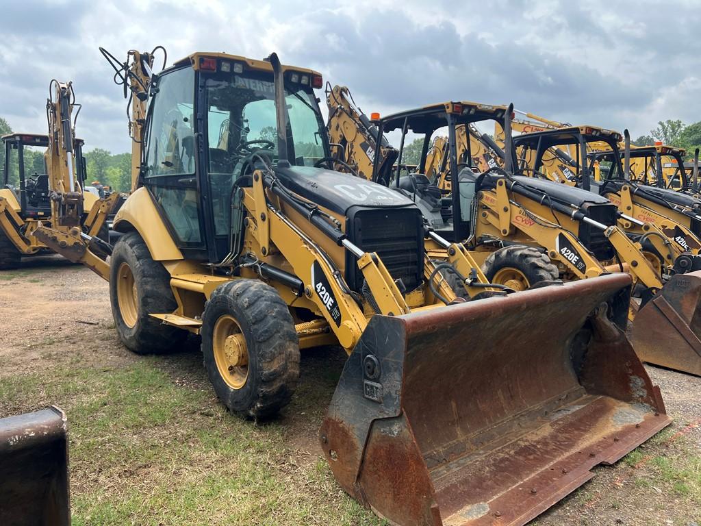 2007 CATERPILLAR 420E BACKHOE, 4,521+ hrs,  ENCLOSED CAB, 4X4, 4 IN 1 BUCKE