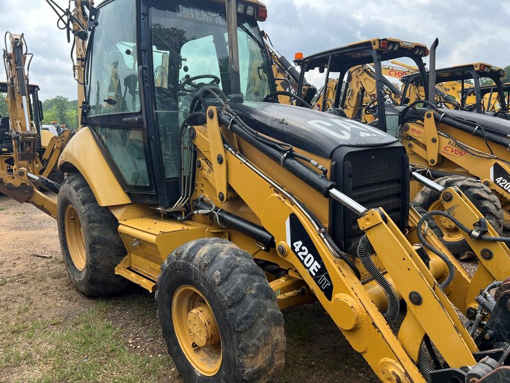 2007 CATERPILLAR 420E BACKHOE, 4,521+ hrs,  ENCLOSED CAB, 4X4, 4 IN 1 BUCKE