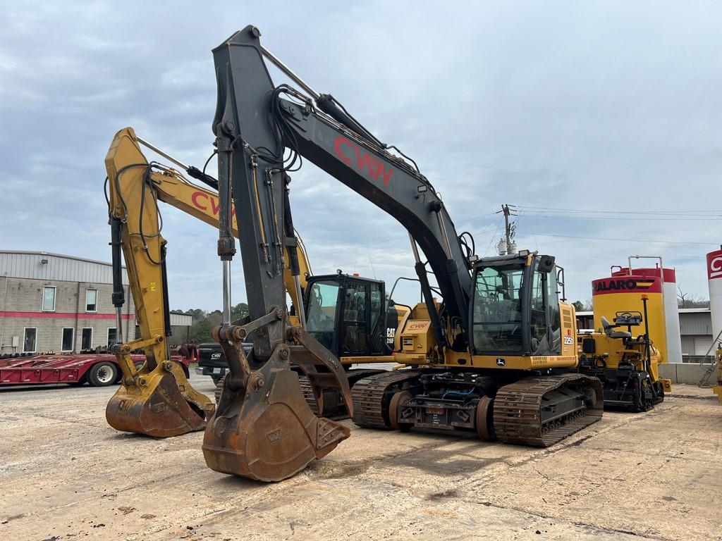 2012 JOHN DEERE 225D EXCAVATOR, Approx 4,250 Hours,  HI RAIL, CAB & AIR, RC