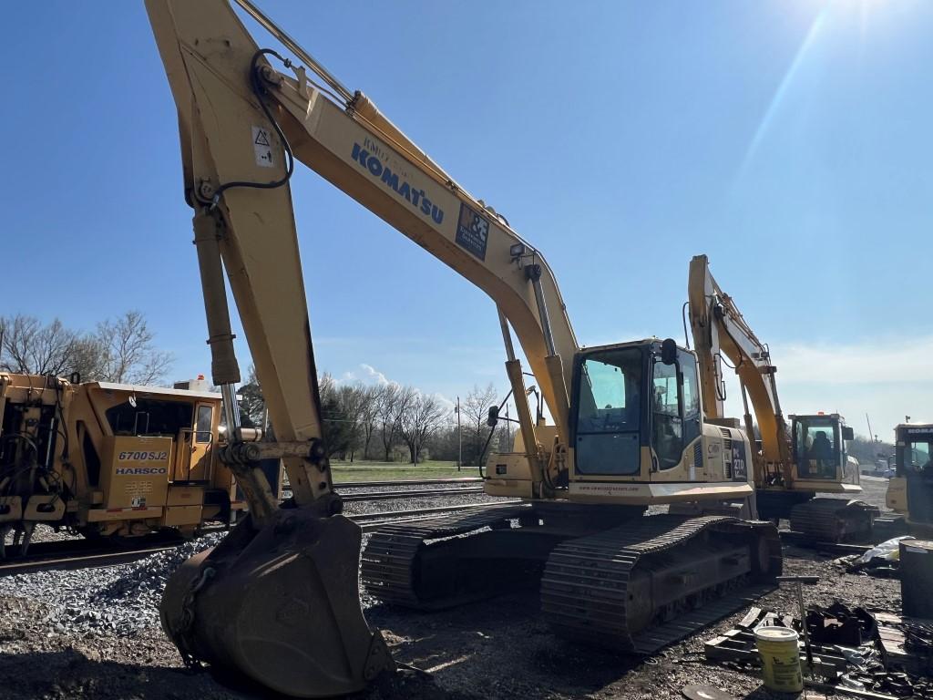 2006 KOMATSU PC270 EXCAVATOR, 7,420 Hours,  CAB, AC, 54" DIGGING BUCKET, S#