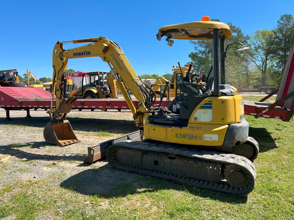 2006 KOMATSU PC45MR-3 MINI EXCAVATOR, 4,845 Hours,  RUBBER TRACKS, CANOPY,