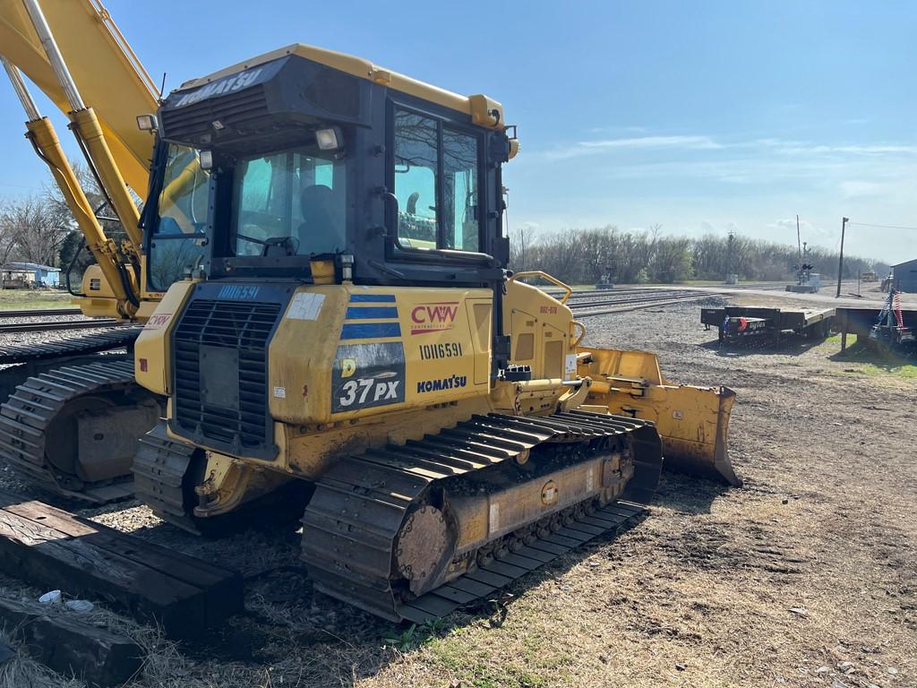 KOMATSU D37PX DOZER, 3,492 Hours,  CAB & AIR, 6-WAY BLADE, S# 80078 C# DOZ-