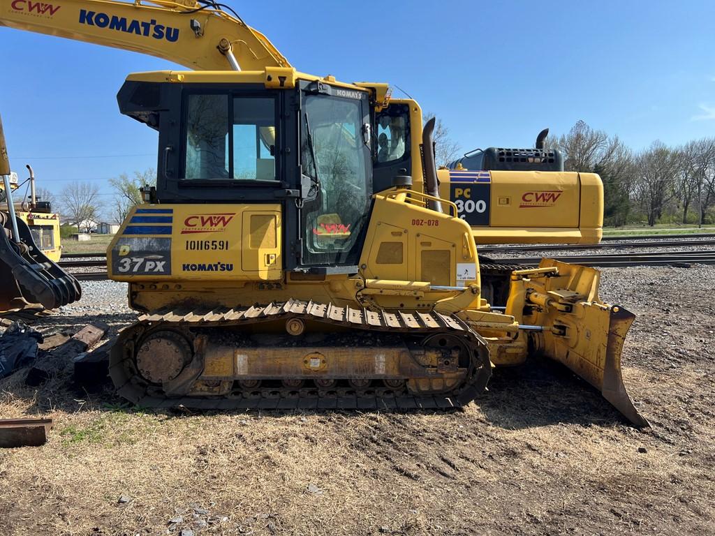 KOMATSU D37PX DOZER, 3,492 Hours,  CAB & AIR, 6-WAY BLADE, S# 80078 C# DOZ-