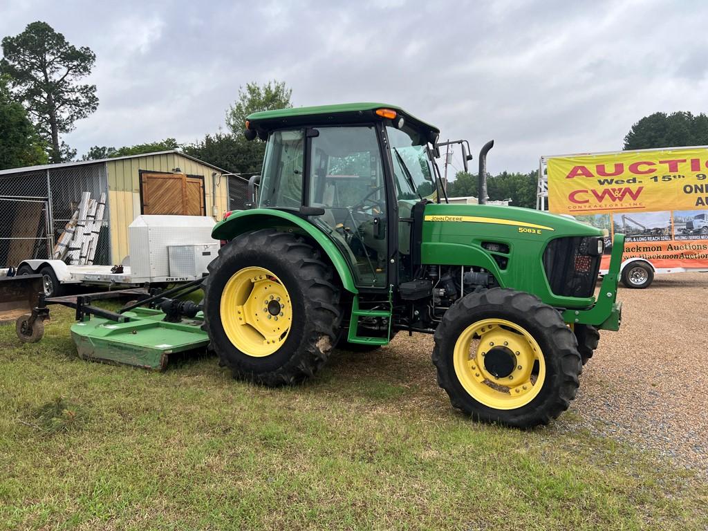 2013 JOHN DEERE 5083E WHEEL TRACTOR, 537 Hours,  CAB,AC, 4X4,  HERCULES 7' R