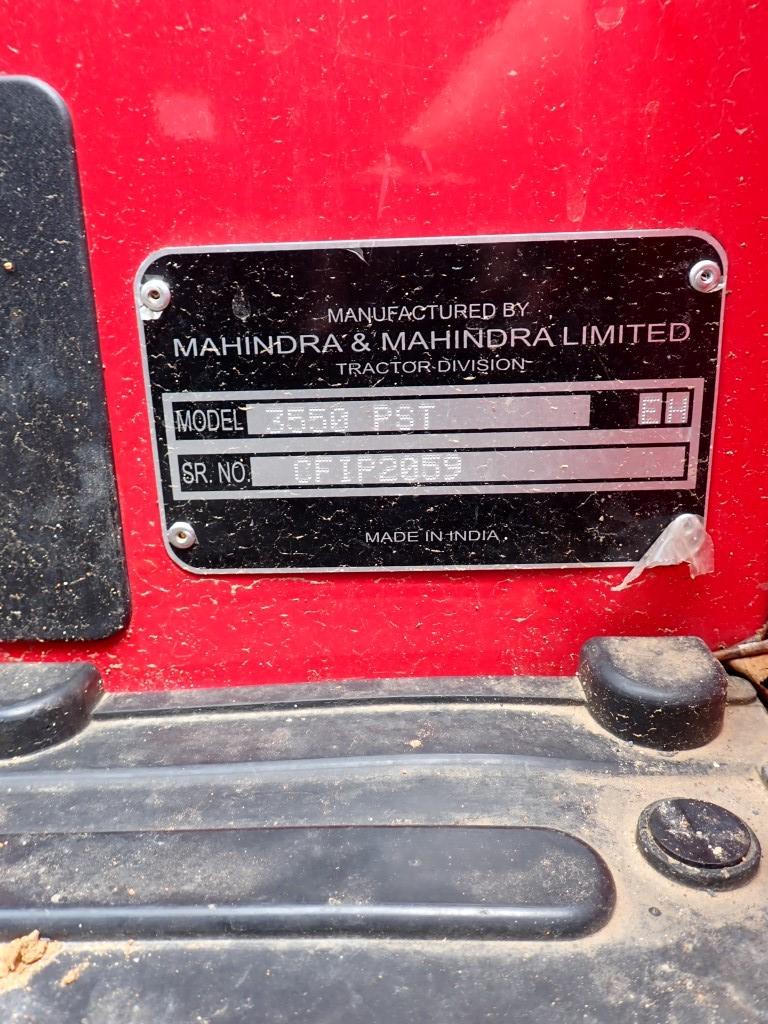 MAHINDRA 3550 PST WHEEL TRACTOR, 333 hrs,  CANOPY, 3PT, PTO, REMOTES, 4X4,