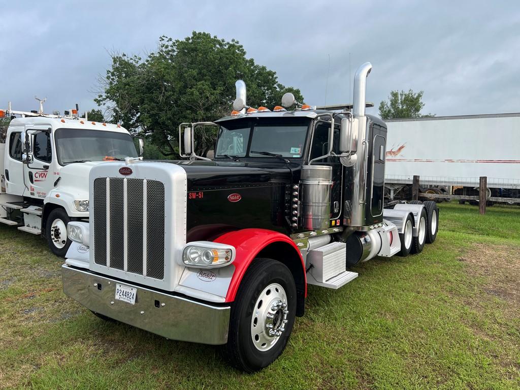 2017 PETERBILT 389 TRUCK TRACTOR,  HEAVY HAUL, SMALL FLATTOP SLEEPER, 4 AXL