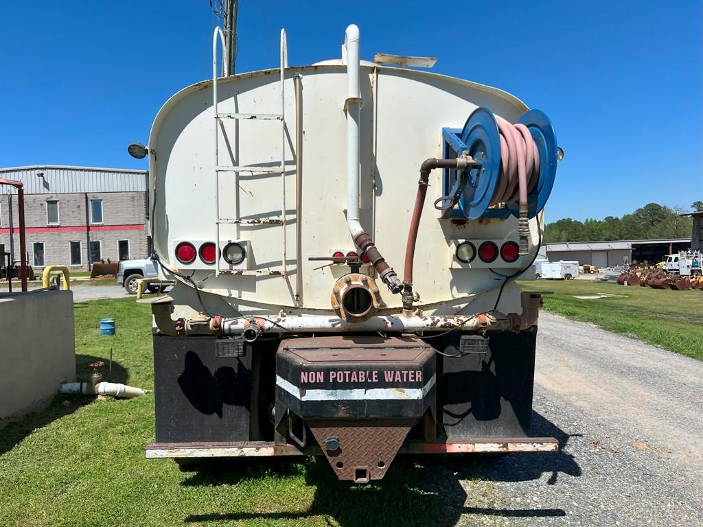 1999 KENWORTH W9000B WATER TRUCK, 211,309 Miles,  4,000 GALS WATER TRUCK W/