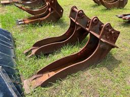 (2) BACKHOE CRIBBING BUCKETS