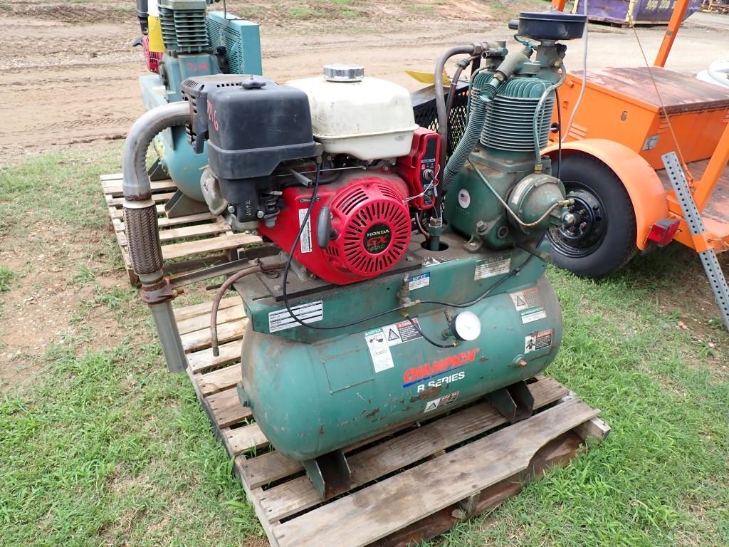 CHAMPION R SERIES AIR COMPRESSOR,  175PSI,30GAL, HONDA GX390 ENGINE, S# D14