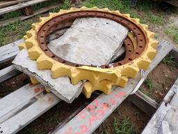 (2) SPROCKETS,  FITS KOMATSU D37