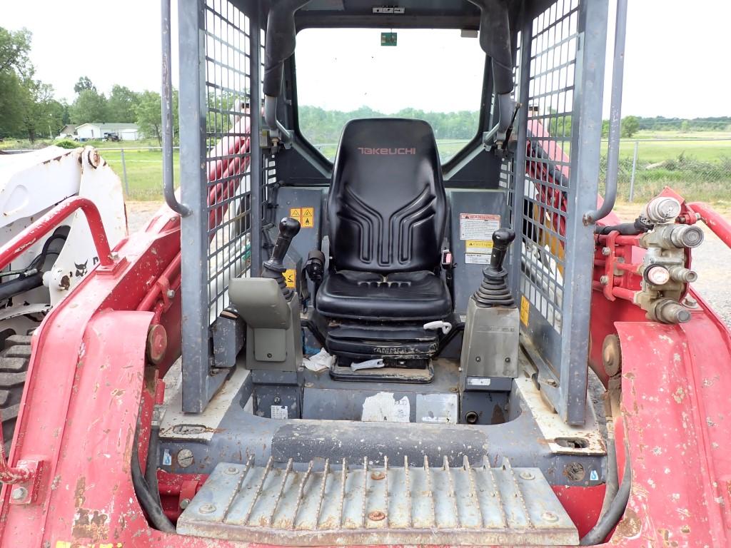 TAKEUCHI TL8 SKID STEER, 1,814+ mi,  RUBBER TRACKS, CAB, AUXILIARY HYDRAULI