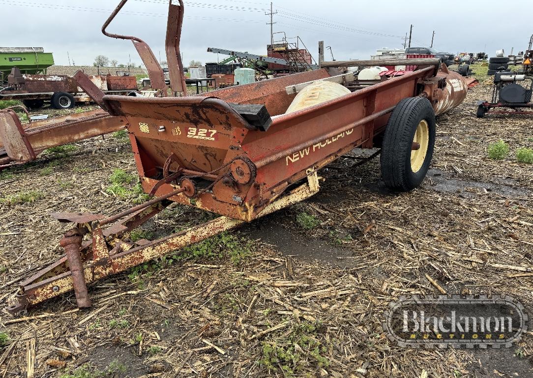 NEW HOLLAND 327 MANURE SPREADER,  PTO DRIVEN, 130 BUSHEL