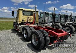 2013 MACK CXU613 TRUCK TRACTOR, 642,409+ mi,  DAY CAB, MACK MP8 DIESEL, EAT