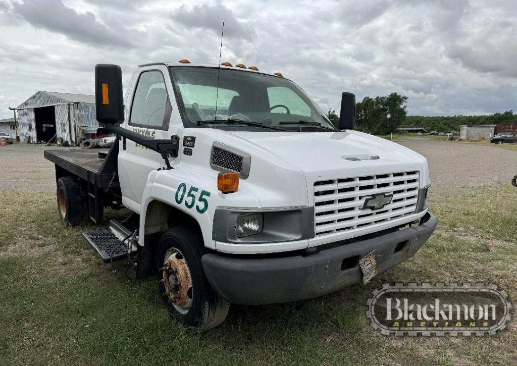 2005 CHEVROLET C5500 FLATBED TRUCK, n/a+ mi,  DRW, DURAMX DIESEL, AUTOMATIC