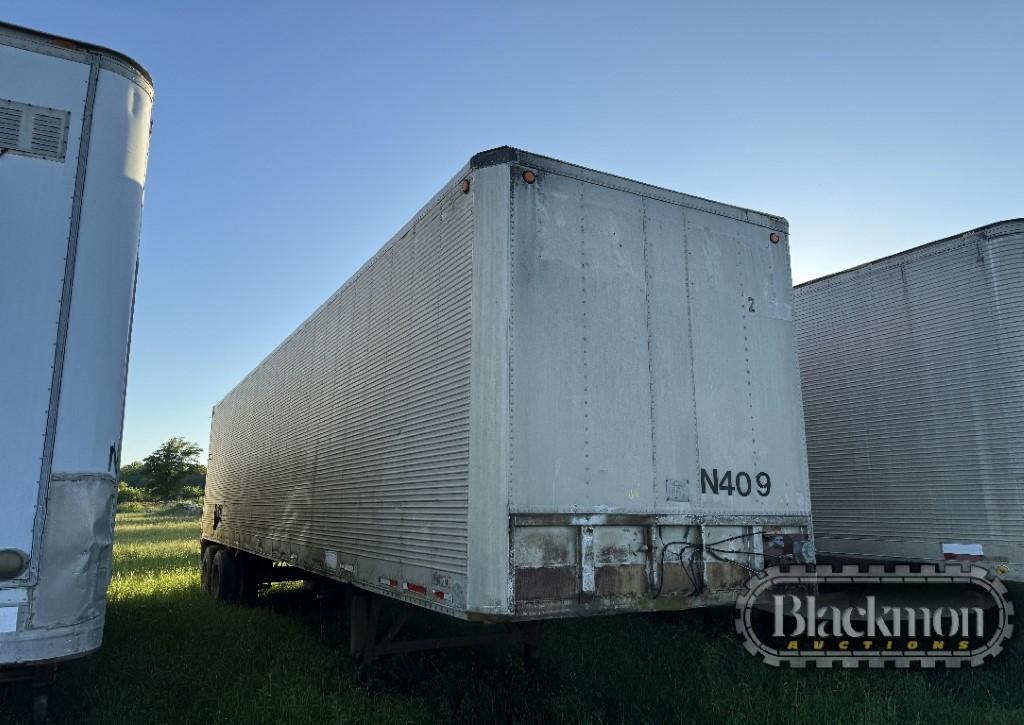 1973 FRUEHAUF VAN TRAILER,  40', SLIDING TANDEM AXLES, SPRING RIDE, 22.5 TI