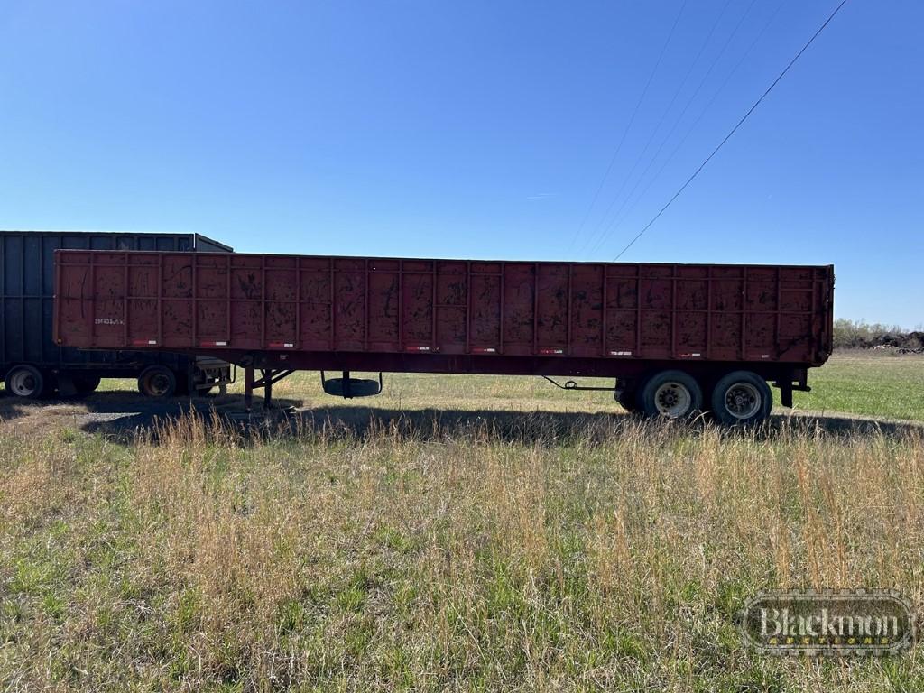 FLAT DECK TRASH TRAILER,  SLIDING TANDEM AXLE, DUAL TIRE, SPRING RIDE, **LO