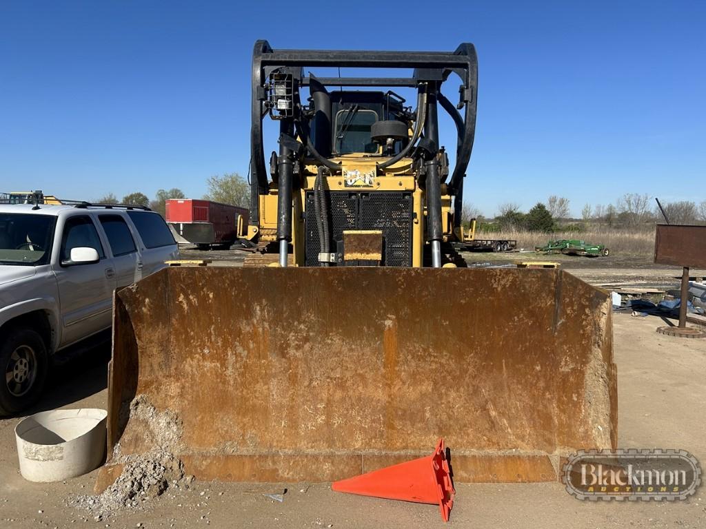 2015 CATERPILLAR D6TXL CRAWLER DOZER, 6331 HRS  EROPS, AC, SWEEPS, 10' STRA