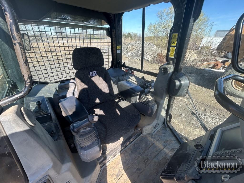 2018 CATERPILLAR D5K2 XL CRAWLER DOZER, 3940 HRS  EROPS, AC, SWEEPS, 6 WAY