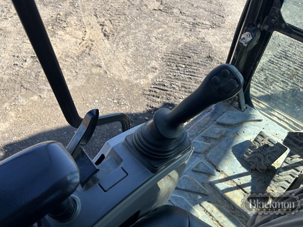 2016 CATERPILLAR 323FL EXCAVATOR, 4367 HRS  EROPS, AC, HYDRAULIC THUMB, AUX