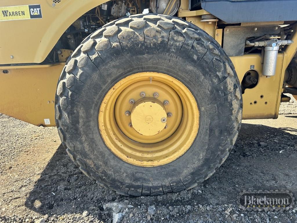 2012 CATERPILLAR CS56B SMOOTH DRUM ROLLER,  **NOTE--HAS BAD ENGINE**, SMOOT