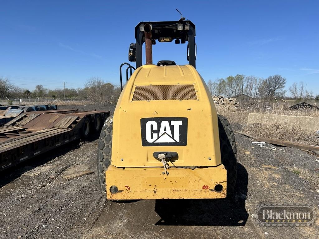 2012 CATERPILLAR CS56B SMOOTH DRUM ROLLER,  **NOTE--HAS BAD ENGINE**, SMOOT