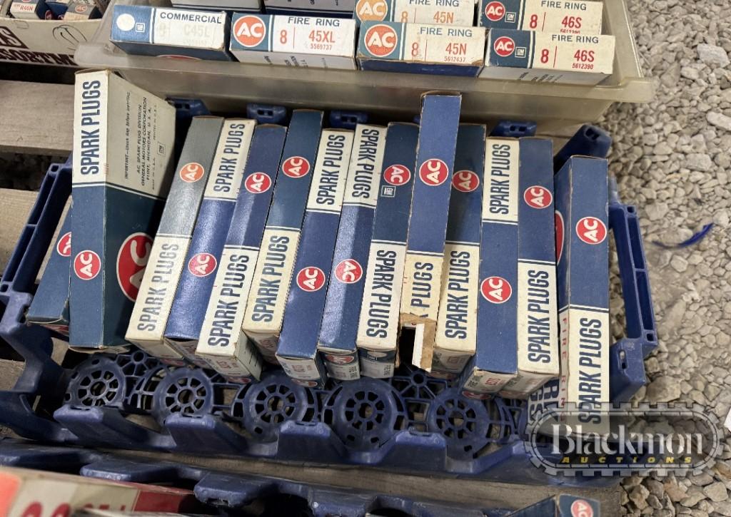 ASSORTED SPARK PLUGS ON PALLET