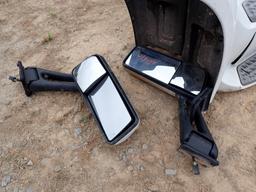 MIRRORS, SIDE SKIRT PANELS, AND STEPS  FROM 2017 PETERBILT