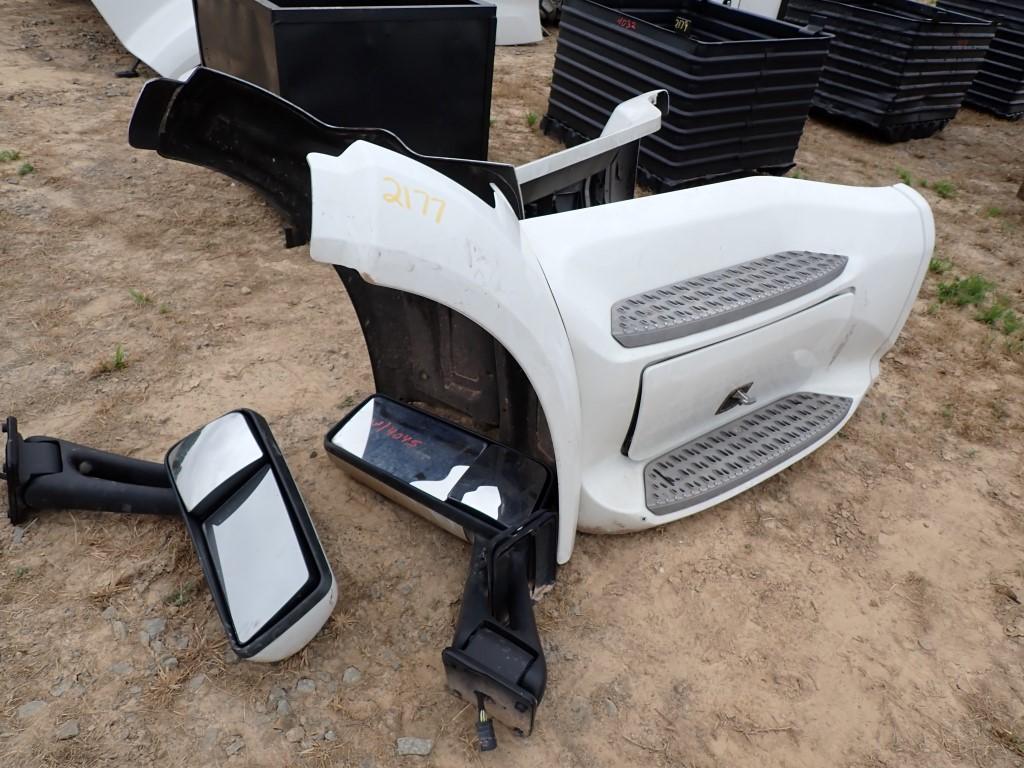 MIRRORS, SIDE SKIRT PANELS, AND STEPS  FROM 2017 PETERBILT