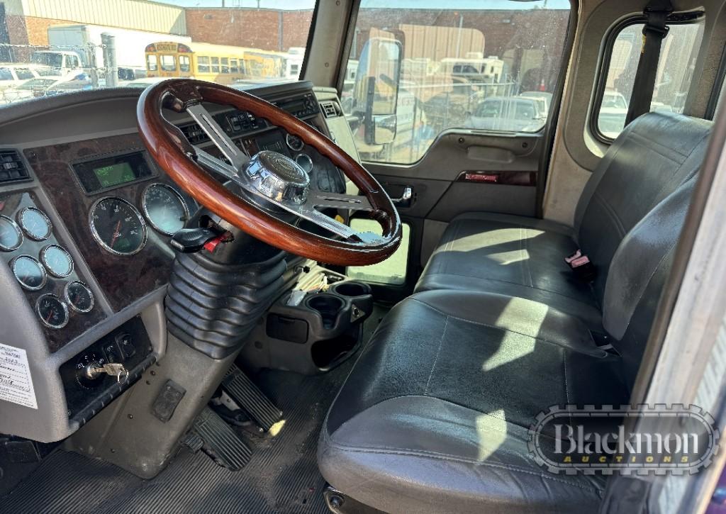 2014 Kenworth T3 Rollback Truck – Paccar Diesel, Automatic, PS, PW, PL, Air