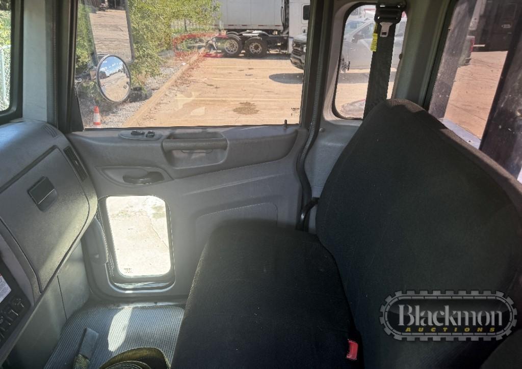 2020 Pete 337 Rollback Truck - Paccar Diesel, Automatic, PS, PW, PL, Air Ri