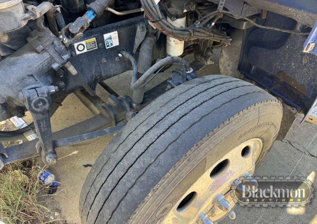 2020 Pete 337 Rollback Truck - Paccar Diesel, Automatic, PS, PW, PL, Air Ri