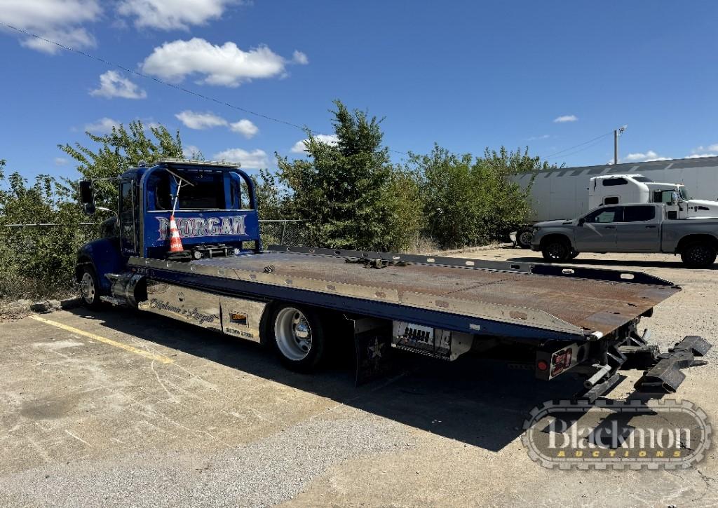 2020 Pete 337 Rollback Truck - Paccar Diesel, Automatic, PS, PW, PL, Air Ri